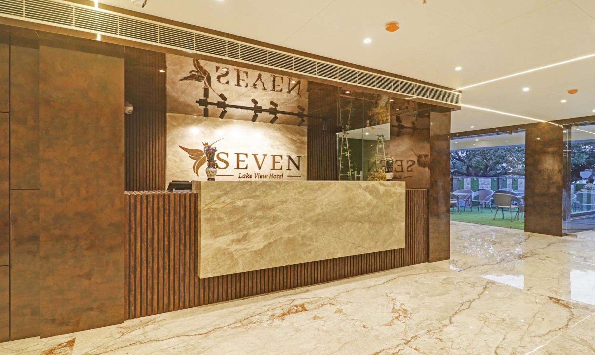 Treebo Premium Seven Lake View Hajdarábád Exteriér fotografie